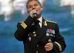 Скандал с танцами полицейских под хит "любимого певца Путина" привел к отправке их на войну