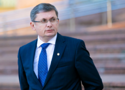 Гросу призвал жителей Молдовы экономить электроэнергию: «У папы нет Кучурганской ГРЭС в огороде»