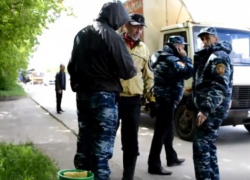 В Кишиневе работники незаконной мойки машин напали на инспекторов Службы рыбоохраны