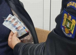 В Румынии задержаны двое граждан РМ, имевшие при себе несколько поддельных румынских паспортов