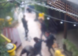 "Сходняк в подгузниках" закончился мордобоем: в Кишиневе школьники избивали друг друга в кафе