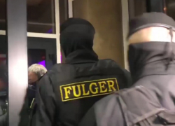 Облавы спецзназа в ресторанах, барах, ночных клубах и торговых центрах: оштрафованы более 100 человек