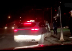 Почему подрались владелец Porsche и пешеход