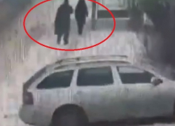 В Бельцах неизвестный мужчина избил ногами женщину