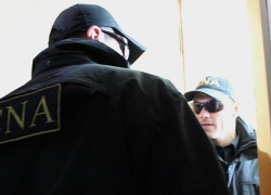 Чиновник, адвокат и бывший полицейский были задержаны НЦБК