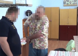 В Унгенах задержали учителя-гомосексуалиста, развращавшего детей