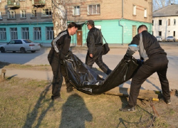 Житель пригорода Бендер выпрыгнул из окна на глазах соседей