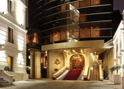 У Плахотнюка отняли роскошный отель