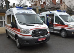 Массовое отравление на новогоднем корпоративе "Укрзализныци": железнодорожники попали в больницы