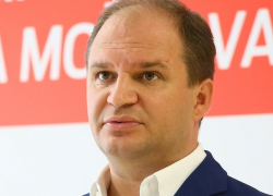 Правительство новым законом лишило муниципальных бюджетников прибавок к зарплате