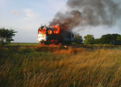 В Унгенском районе загорелся товарный поезд