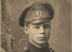 Сергей Есенин в 1916 году: «Хожу… голодный, как волк… Сапоги каши просят…»