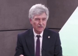 Зарплата у всех бюджетников вырастет одинаково – и у учителей, и у депутатов, - министр финансов