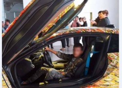 В Сети появились фото беззаботной жизни убийц 14-летней девочки из Страшен