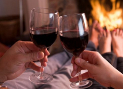 Веселый вечер с любовницей в Рыбнице провел рецидивист после ограбления магазина