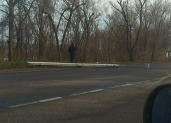 Упавший столб перегородил Мунчештскую улицу и усложнил движение в данной зоне