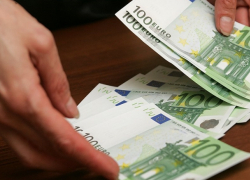 Чтобы ускорить работу следователей, у подрядчика-ремонтника вымогали деньги