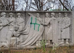 Посольство России в Молдове категорически осуждает фашистские выходки вандалов