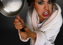 Тиран в юбке превратила в кошмар жизнь мягкотелого любовника в Дубоссарах 