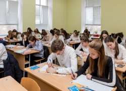 Детей в школах будут учить, как правильно голосовать на выборах