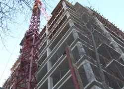 Трагедия на стройке в Кишиневе: рабочий погиб, сорвавшись с 10-го этажа 