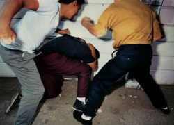 Массовая драка в Сату-Маре: молдаване избили напавших на них уличных хулиганов 