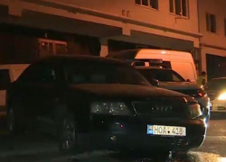 В центре столицы полиция задержала пьяного и агрессивного водителя автомобиля Audi