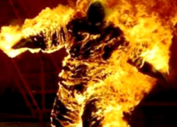 Любовник облил бензином и поджег мать троих детей в Комрате