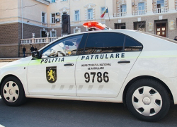 Опасное нарушение ПДД автомобилем полиции сняли на видео в Кишиневе