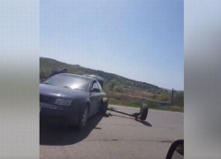 Под Кишинёвом машина на полном ходу потеряла задний мост