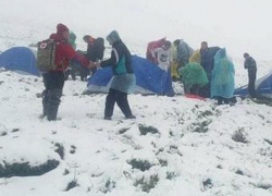 Детский лагерь эвакуировали из-за снегопада в Закарпатье