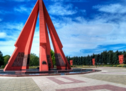 Унионистам режет глаза ремонт на мемориале "Вечность"