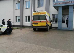 Из-за застрявшей в грязи «скорой» женщине пришлось рожать дома 