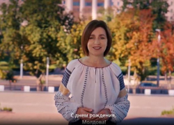 «Молдова на правильном пути». Санду поздравила с Днем независимости