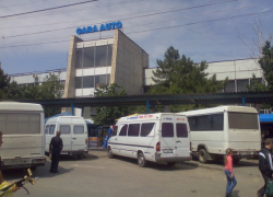 Междугородним маршрутчикам все мало - они хотят требовать нового повышения тарифов
