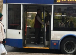  В Кишинёве у троллейбуса на полном ходу отвалилась дверь 