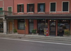 В Италии бродяга из Молдовы притворился румыном и ограбил бар китайца