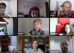 Санду привлекает к агитации детей