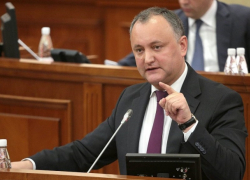 Додон: слова Немеренко о "платности" российской вакцины: "Это дезинформация"