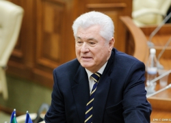 Доходы Владимира Воронина за 2015 год: зарплата депутата уменьшилась, число счетов в банках увеличилось