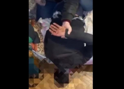 Двое мужчин в Яловенах напились и зарезали собутыльника