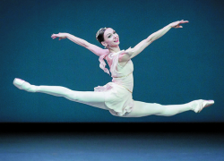 Календарь: 8 ноября родилась известная балерина Екатерина Осмолкина 