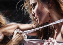 Кровавые бои без правил из-за смартфона устроили на глазах детей две сестры в Кишиневе 