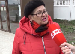 Мы питаемся хлебом с чаем, нет денег даже на борщ