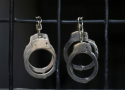 Мужчина приговорен к 15 годам тюрьмы за сексуальное насилие над своей невесткой и ее сестрой