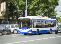В Кишиневе водитель отказался впускать пассажиров в троллейбус