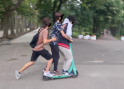 Электросамокатами разрешат управлять только с 16 лет