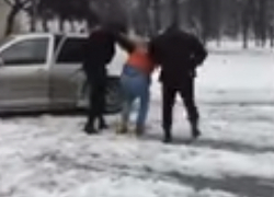 Учителя средней школы и еще восемь членов крупной банды наркоторговцев схватили в Унгенах 