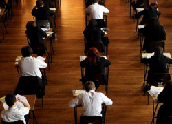 «Ответы с описанием столицы будут засчитаны»: реакция Минобразования по поводу экзамена БАК по английскому языку 