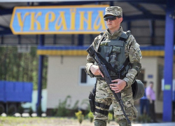 Трое мужчин пытались незаконно ввезти сигареты из Молдовы в Украину: дело закончилось стрельбой